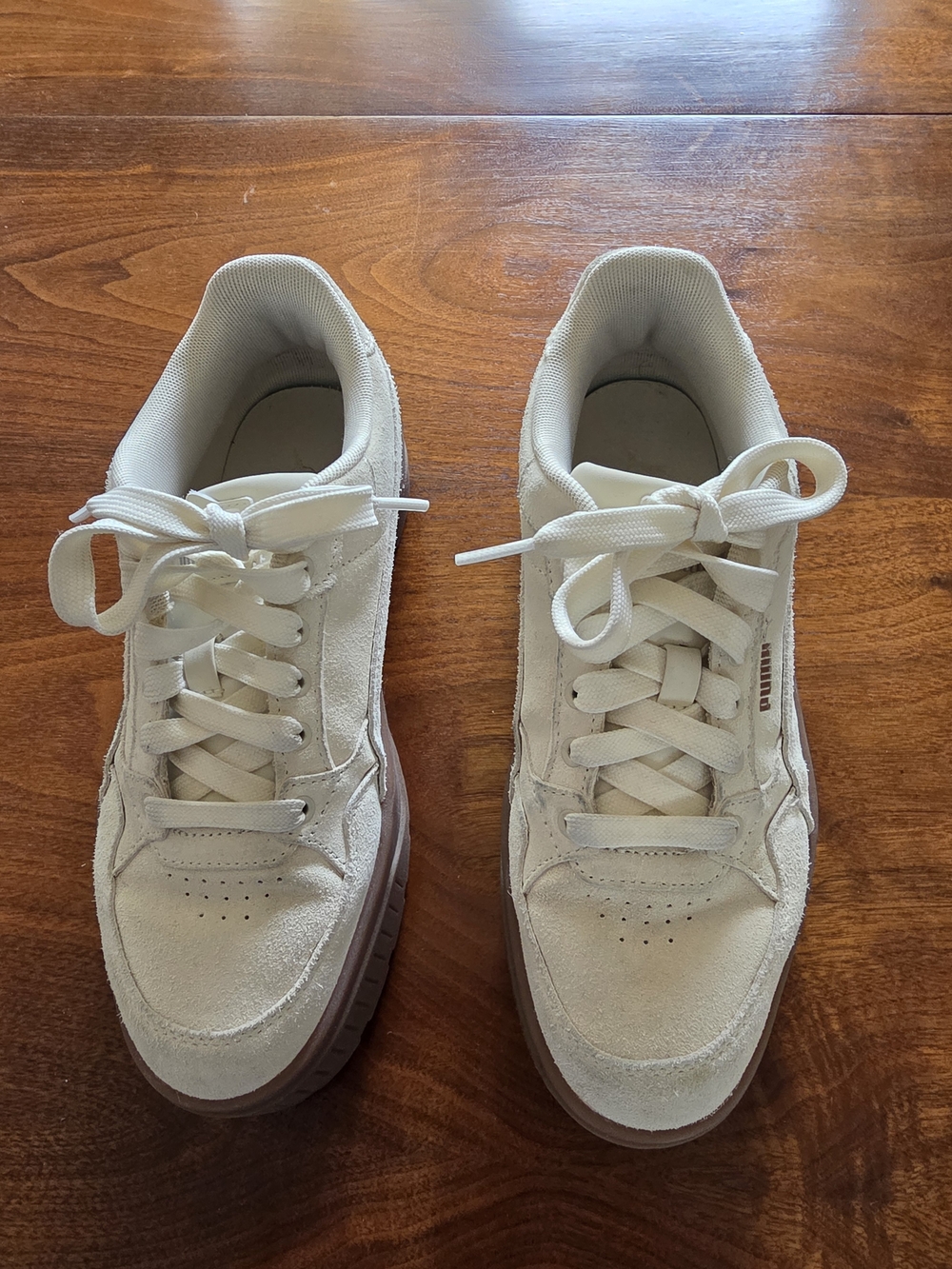 Puma Cream Suede Platform Sneakers with Brown Platform Size 8 EUC - Picture 2 of 8